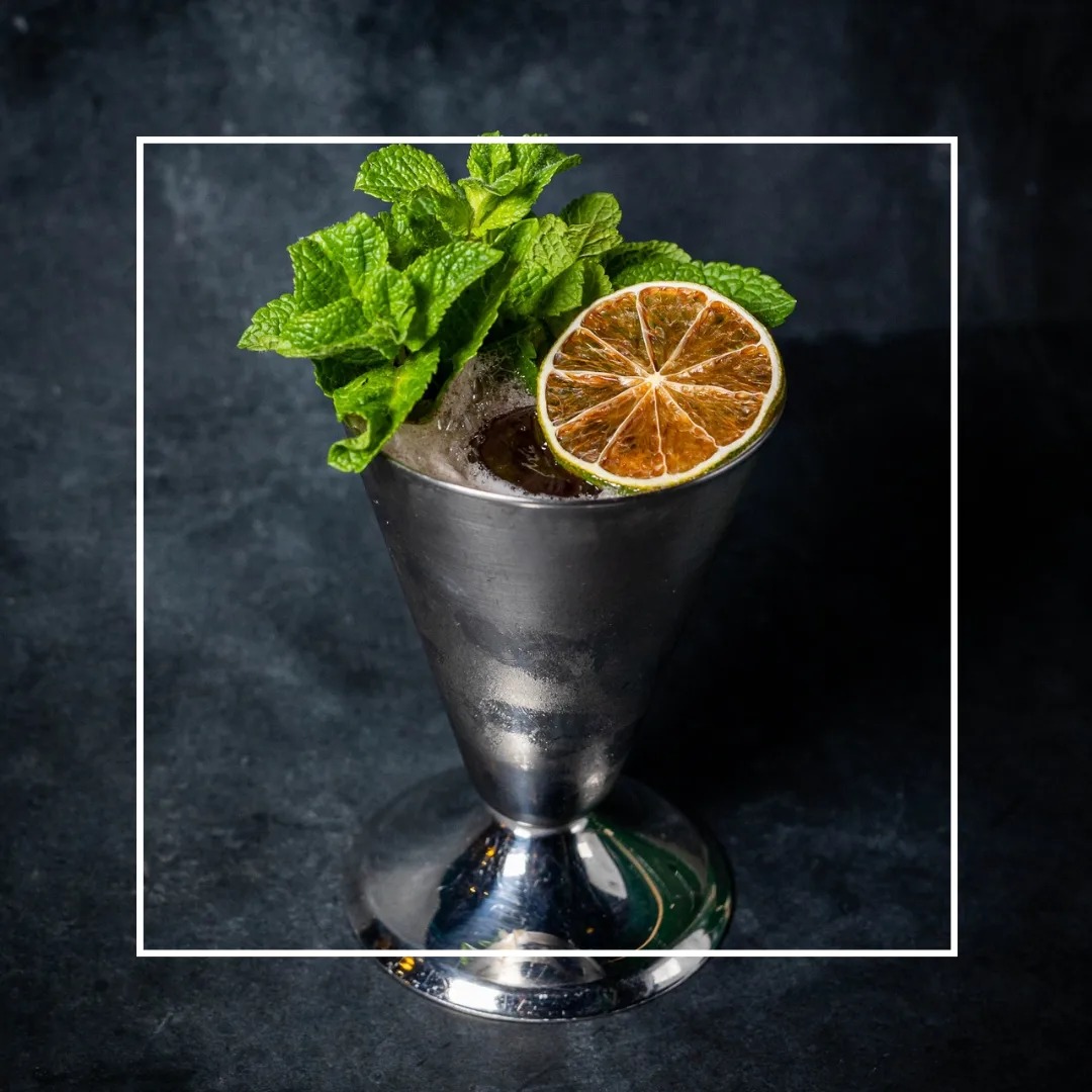 Ein Hoch auf die klassische Eleganz eines Mint Julep! 🌿🥃 
An diesem erfrischenden Cocktail zu nippen, bei dem kühle Minze auf sanften Bourbon trifft, ist wie eine Reise in den Charme des Südens im Glas. Perfekt für entspannte Abende oder zum Feiern der schönen Momente des Lebens.
☆
Cheers to the classic elegance of a Mint Julep! 🌿🥃 Sipping on this refreshing cocktail, where the cool mint meets the smooth bourbon, is like a journey to Southern charm in a glass. Perfect for laid-back evenings or celebrating life's sweet moments.
#mintjulepmagic
#cocktailhour 
#brykbar 
#cocktailbar 
#tipsytuesday 
#mint 
#bourbon 
#cheers 
#kollwitzkiez 
#prenzlauerberg 
#berlinbar
#fireplace